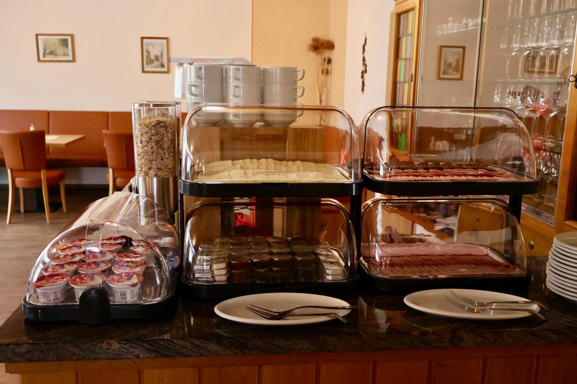 Hotel Weinhaus Hirschen Bruttig Zewnętrze zdjęcie