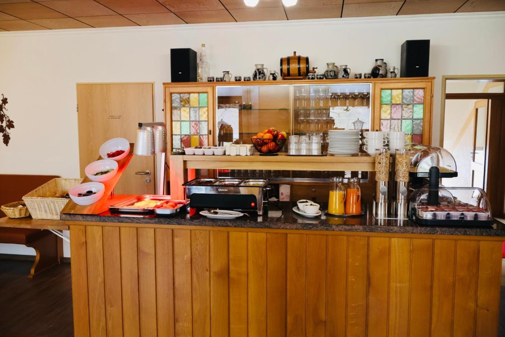 Hotel Weinhaus Hirschen Bruttig Zewnętrze zdjęcie