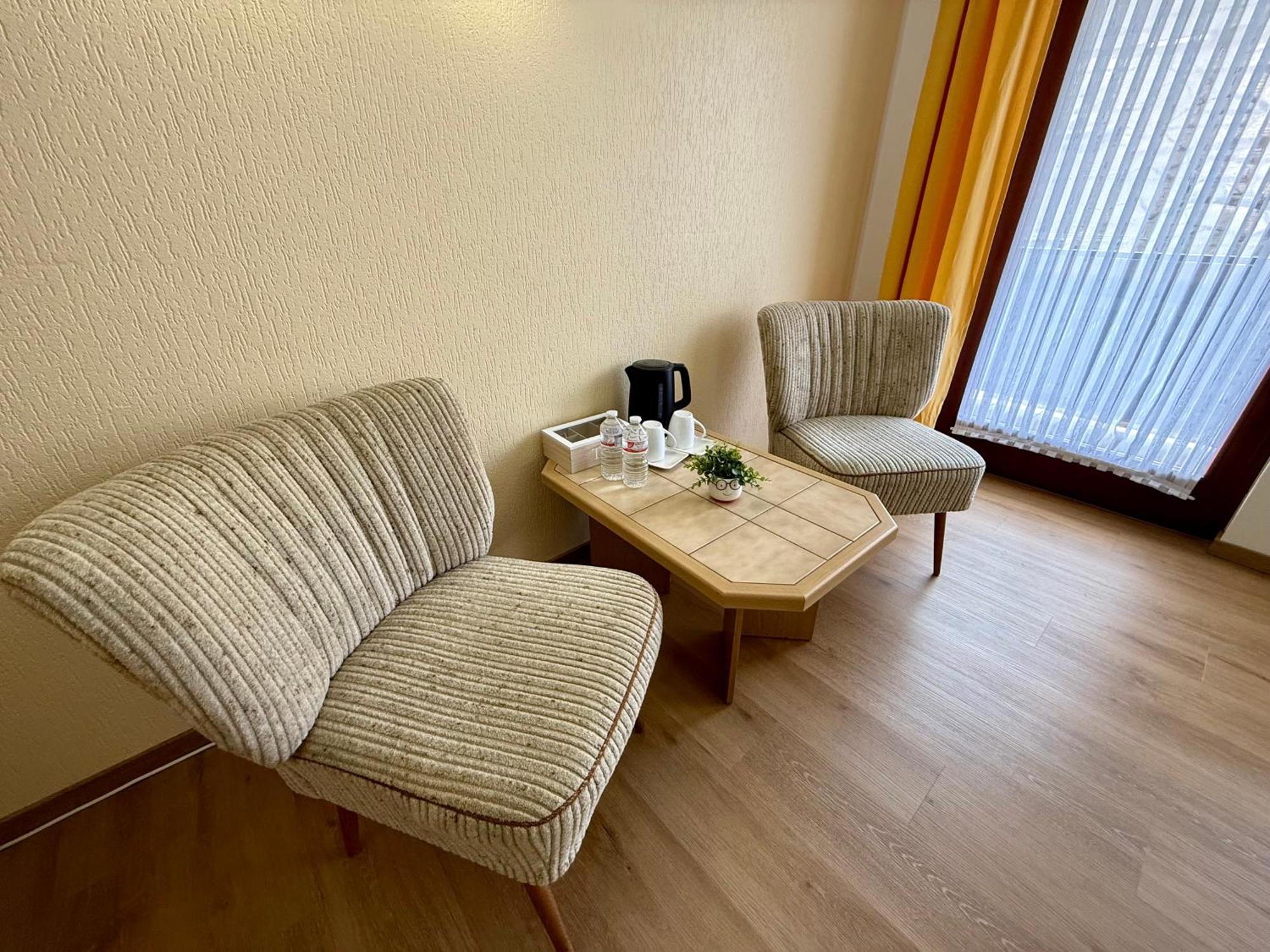 Hotel Weinhaus Hirschen Bruttig Zewnętrze zdjęcie