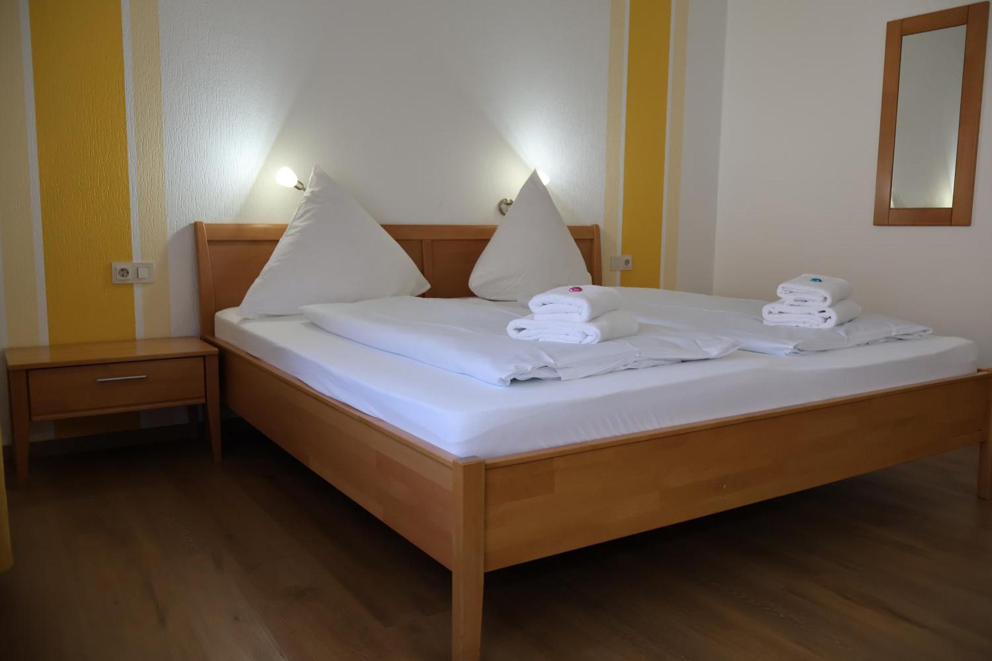 Hotel Weinhaus Hirschen Bruttig Zewnętrze zdjęcie